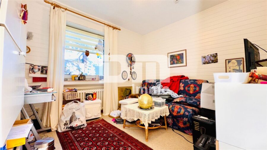 Barrierearme Terrassenwohnung mit Schwimm / Spa-Saunabereich, Garage in gesuchter Lage - Kinderzimmer / Gästezimmer